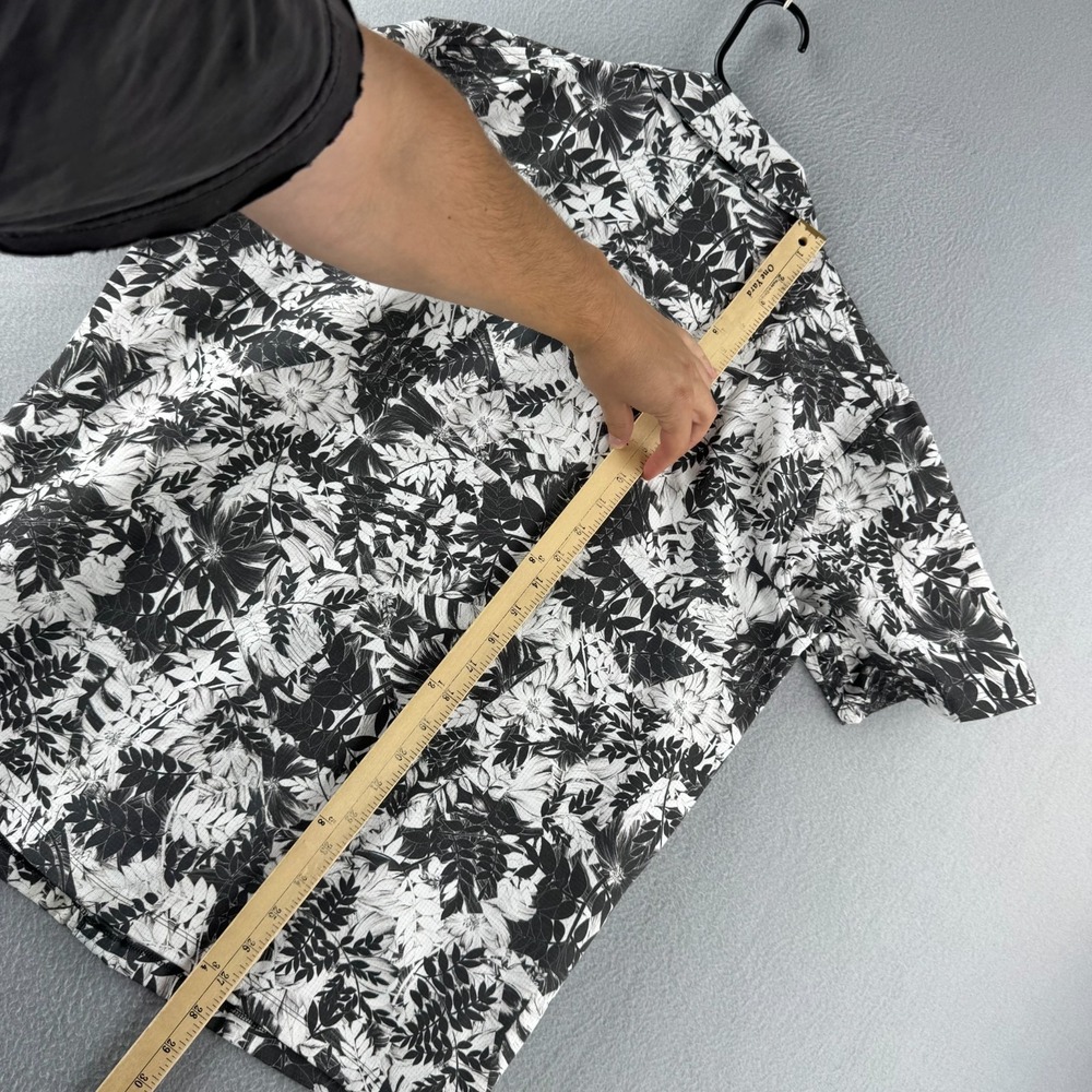 Lululemon Shirt Mens Large Black Floral Hawaiian Perforated Airing Easy - Picture 9 of 11